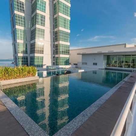 Loft Pano Seaview Suite 2 Bedroom By The Only Bnb Jelutong Экстерьер фото