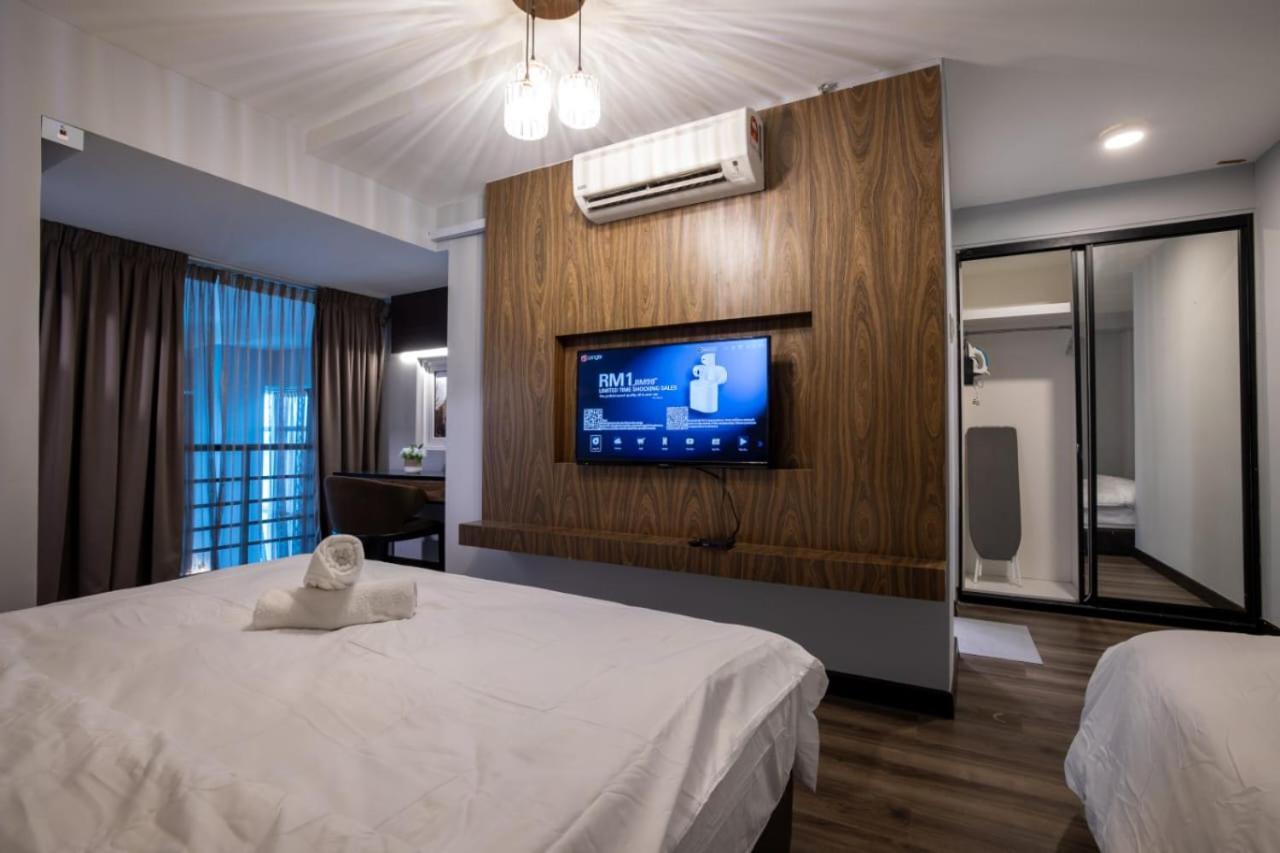 Loft Pano Seaview Suite 2 Bedroom By The Only Bnb Jelutong Экстерьер фото