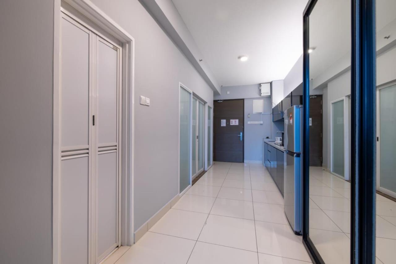 Loft Pano Seaview Suite 2 Bedroom By The Only Bnb Jelutong Экстерьер фото