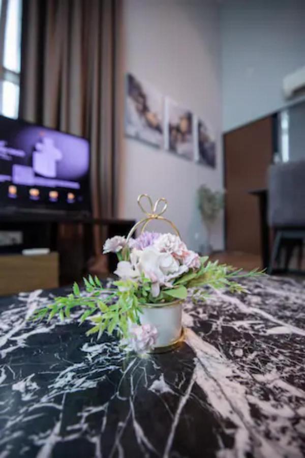Loft Pano Seaview Suite 2 Bedroom By The Only Bnb Jelutong Экстерьер фото